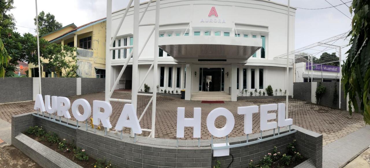 Aurora Hotel Siliwangi 井里汶 外观 照片
